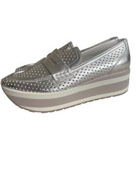 Dolce Vita Janine Perforated Metallic Platform Shoe Women's 7.5 Gold 90s